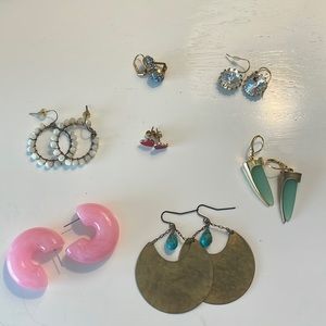 Costume earrings, 7 pairs